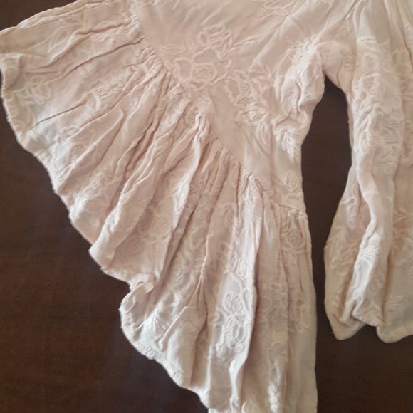 Womens off the shoulder flounce sleeve top - Picture 7 of 8